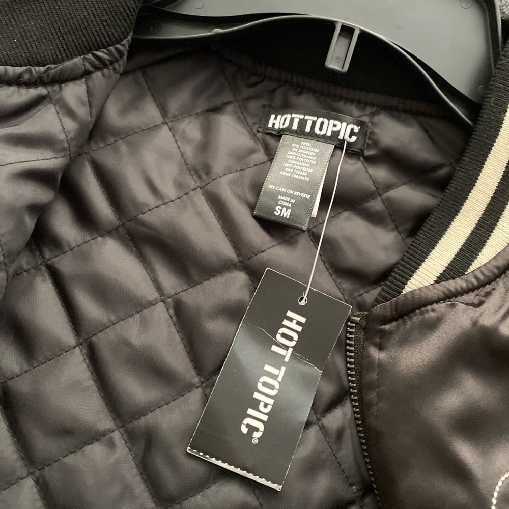 Jacket - Picture 4 of 4